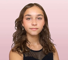 Lara Almeida Headshot (2).jpeg